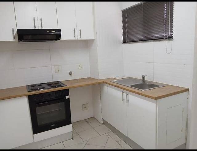 2 BEDROOM APARTMENT FOR SALE IN MALVERN